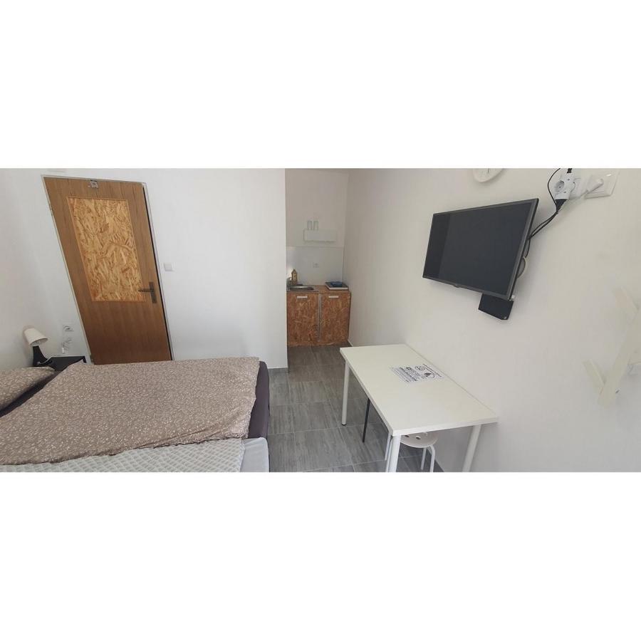 Budget Apartman Lelo Centar 3 Осиек Экстерьер фото
